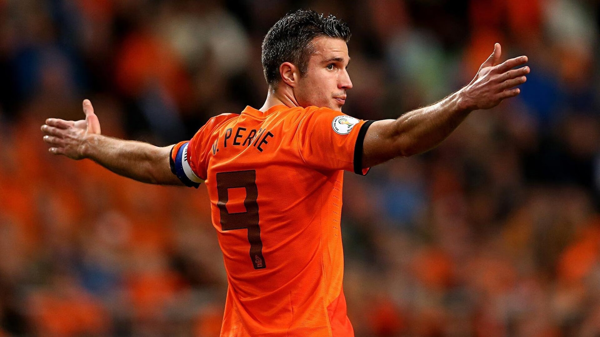 皇马领跑西甲，巴萨紧追在后，争冠进入白热化，1314西甲皇马vs巴萨